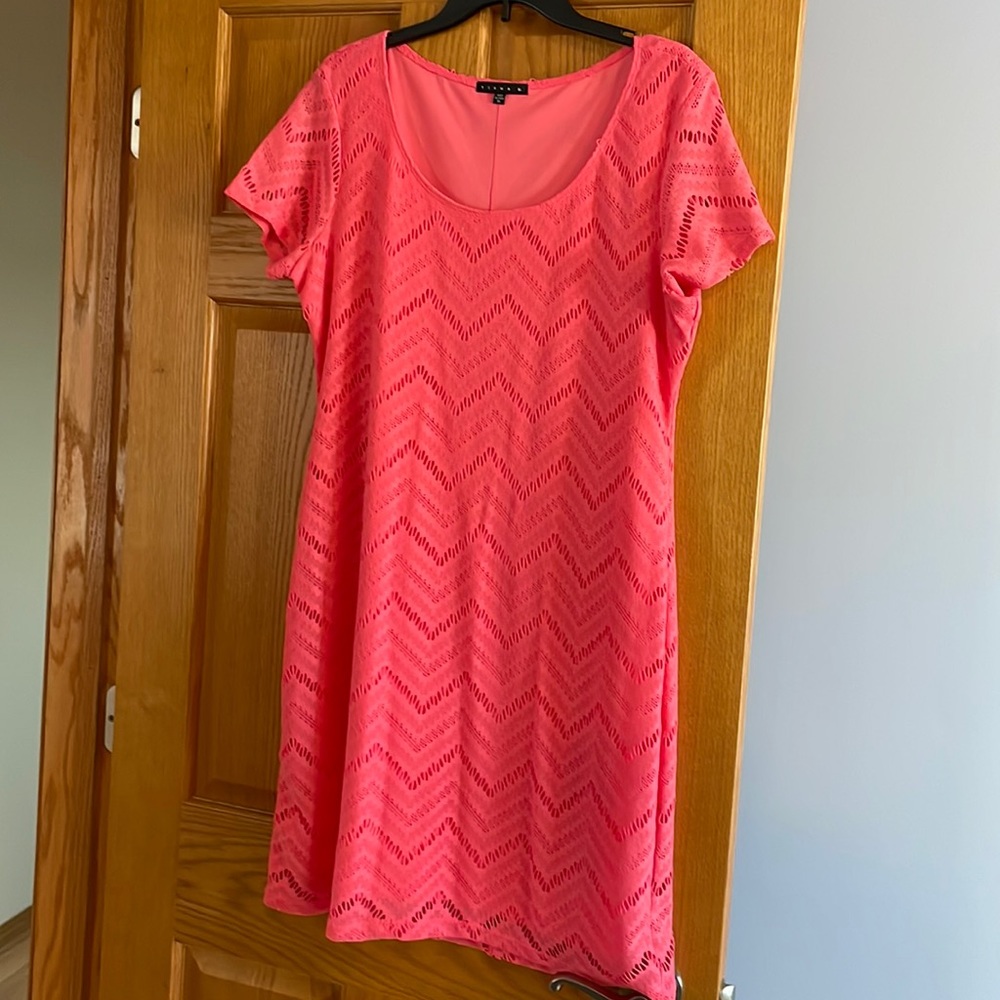 Ladies salmon colored lace dress